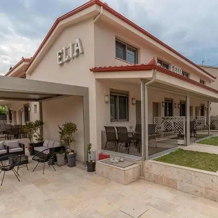 Elia Luxury *