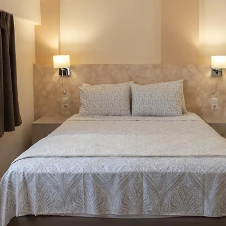 Elia Luxury *