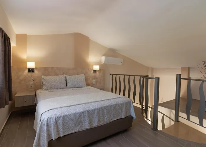Elia Luxury * Stavros (Thessaloniki)